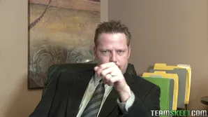 Ashlynn plays a roleplay with her dad in