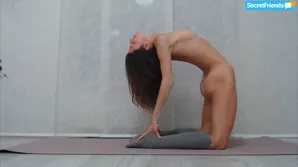 Get your sweat and moan with nimble Gina