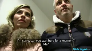 A woman with a blonde hair cheats on her