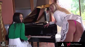 Beautiful women with small bosom have a