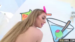 Beautiful woman with great ass Daisy