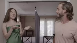 A hot brunette gets a fantastic head job