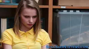 The guard fuck with the intruder who