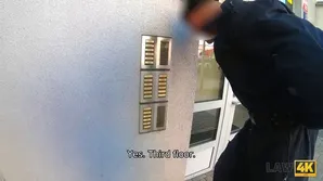 A hot girl is fucking with the policeman