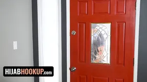 The young Arab girl agreed to meet for