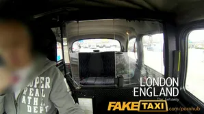 Kiki Minaj UK ebony pornstar gets banged