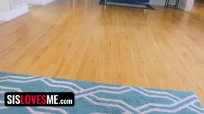 Blindfolded guy fucks his step sis