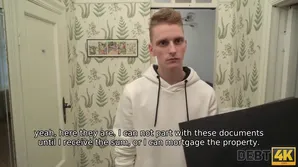 A rich guy paid for the girl's sex