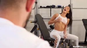 Skinny babe Emily Willis cheats on her